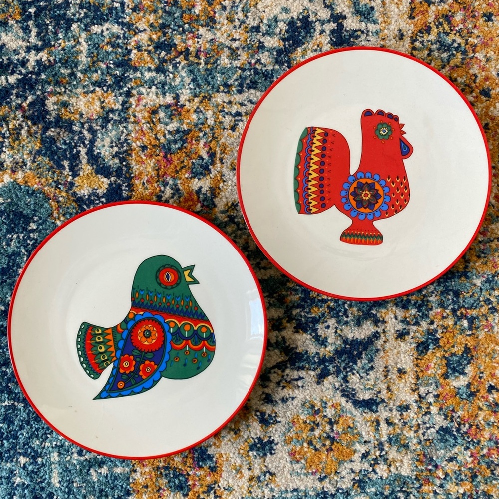 Vintage decorative plates